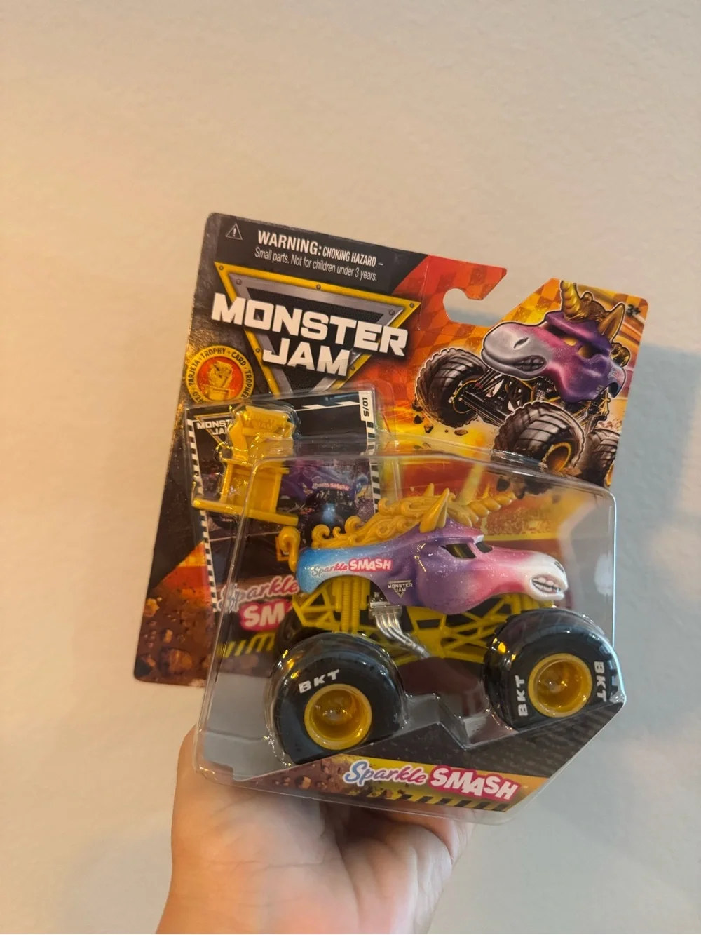 Monster Jam Sparkle Smash Gold edition